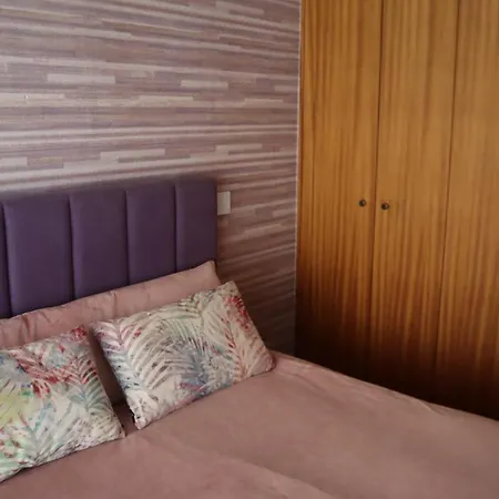 Pool And Sea View 50 M Sea 푸라도우로