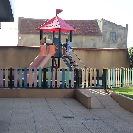 Pool And Sea View 50 M Sea 푸라도우로