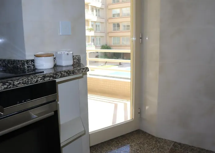아파트 Pool And Sea View 50 M Sea 푸라도우로