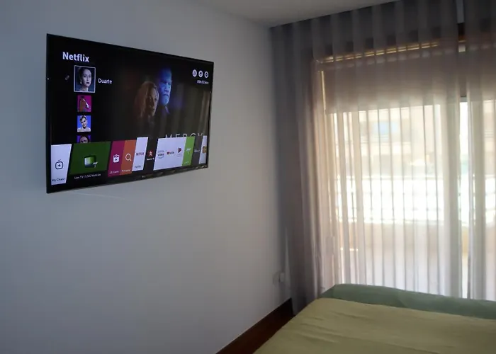 Lejlighed Pool And Sea View 50 M Sea